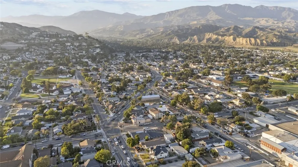 244 10th Santa Paula, CA 93060