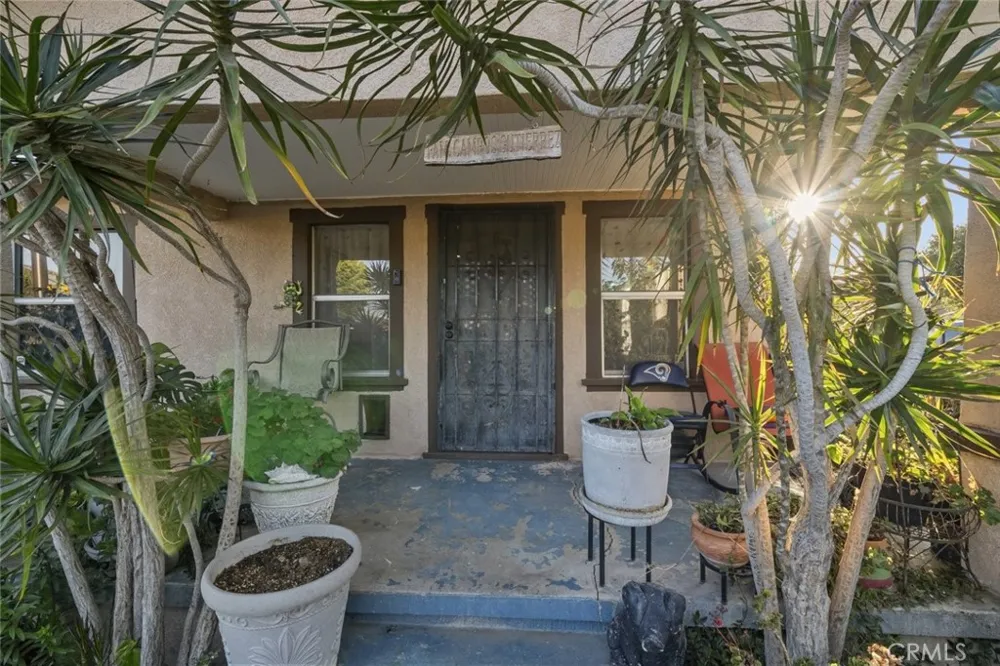 244 10th Santa Paula, CA 93060