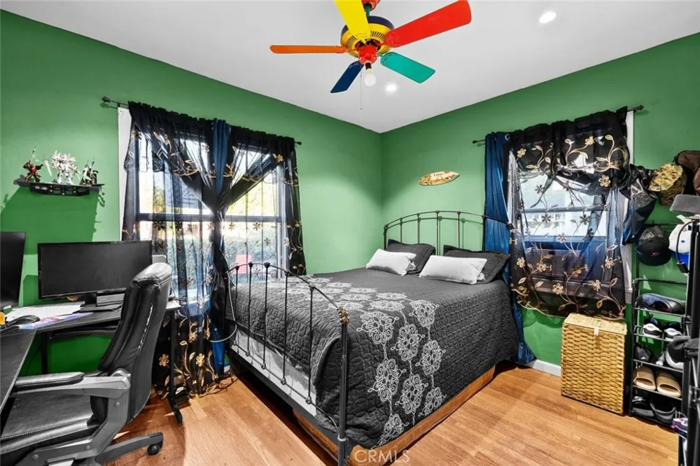244 10th Santa Paula, CA 93060