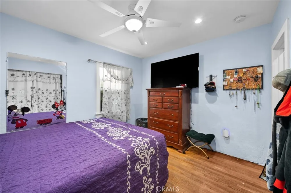 244 10th Santa Paula, CA 93060