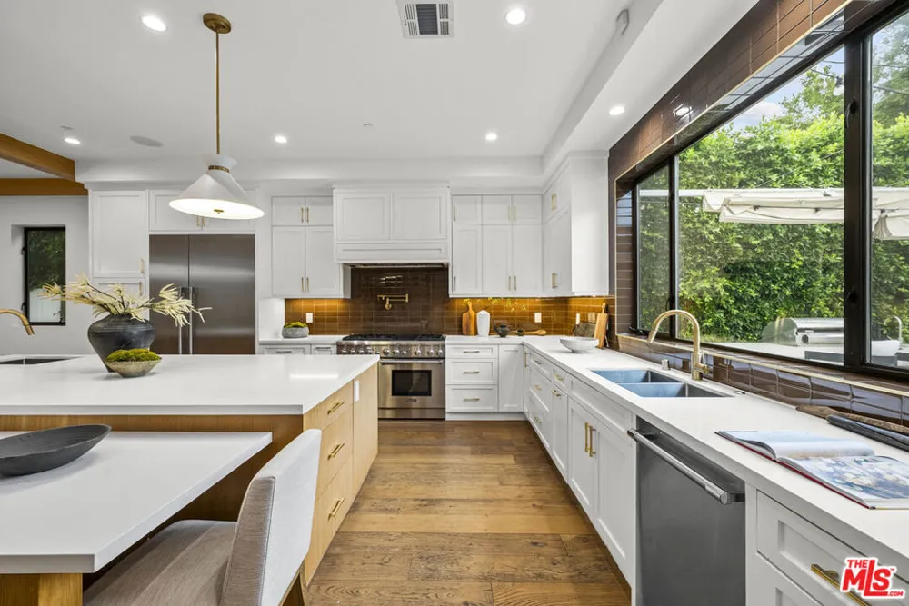 5314 Willis Avenue Sherman Oaks, CA 91411