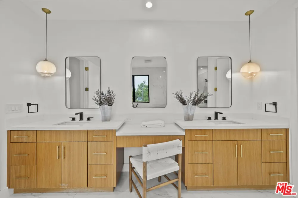 5314 Willis Avenue Sherman Oaks, CA 91411