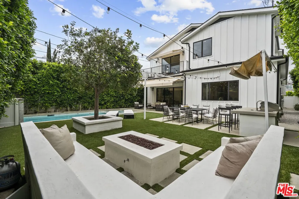 5314 Willis Avenue Sherman Oaks, CA 91411