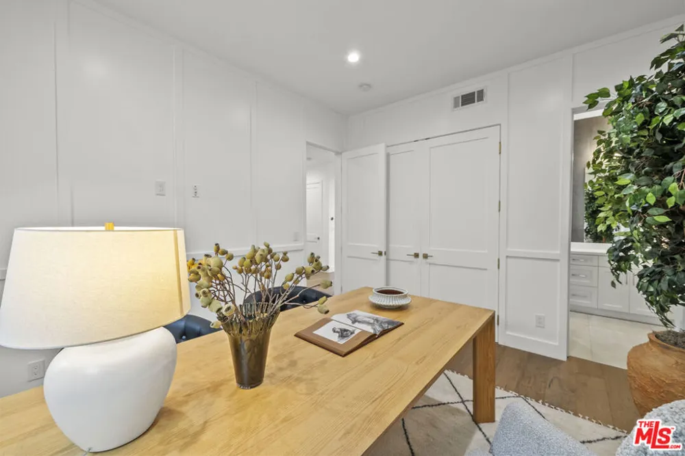 5314 Willis Avenue Sherman Oaks, CA 91411