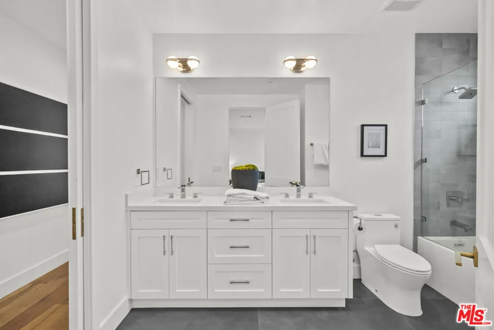 5314 Willis Avenue Sherman Oaks, CA 91411