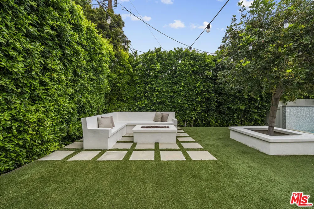 5314 Willis Avenue Sherman Oaks, CA 91411
