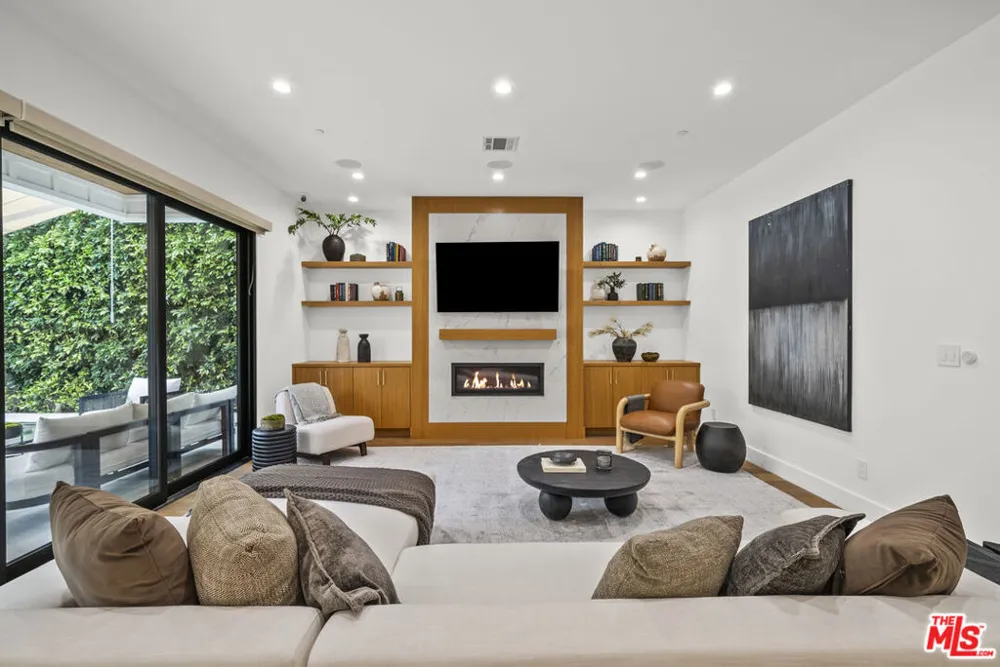 5314 Willis Avenue Sherman Oaks, CA 91411