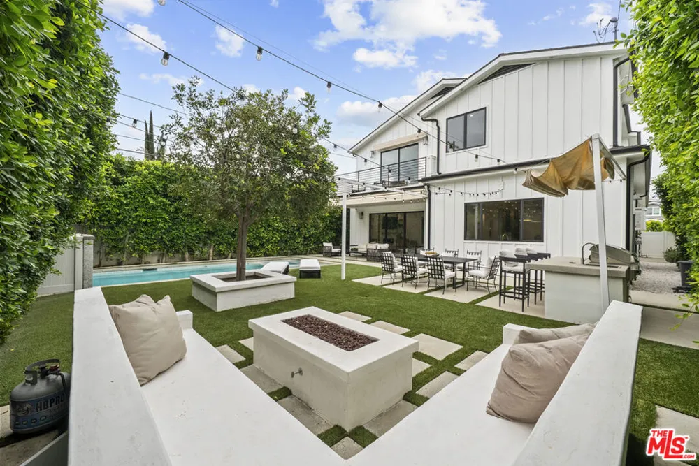 5314 Willis Avenue Sherman Oaks, CA 91411