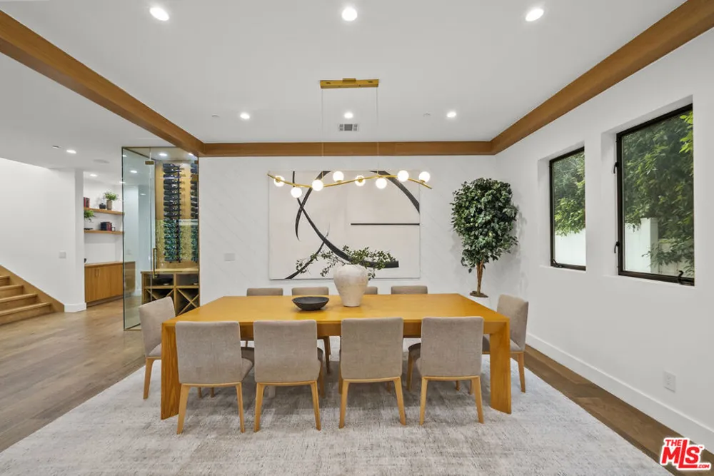 5314 Willis Avenue Sherman Oaks, CA 91411