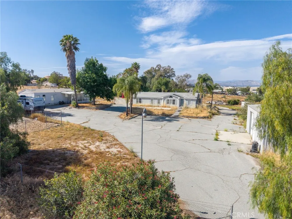 18420 Decker Perris, CA 92570