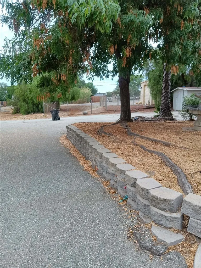18420 Decker Perris, CA 92570