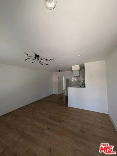 2626 Cloverfield Boulevard #3