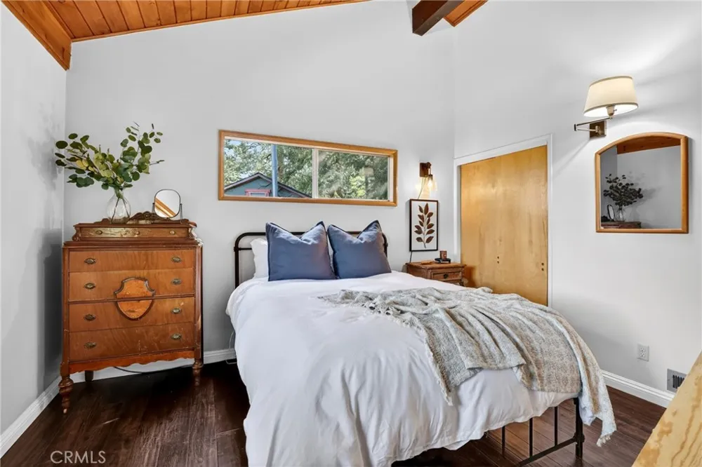 176 Fir Terrace Cedar Glen, CA 92321
