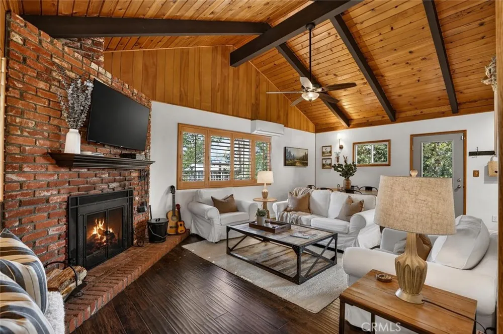 176 Fir Terrace Cedar Glen, CA 92321