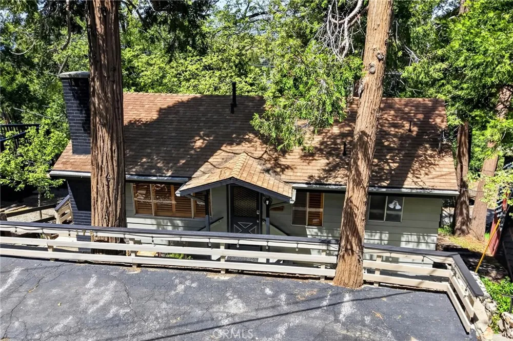 176 Fir Terrace Cedar Glen, CA 92321