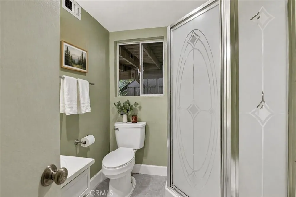176 Fir Terrace Cedar Glen, CA 92321