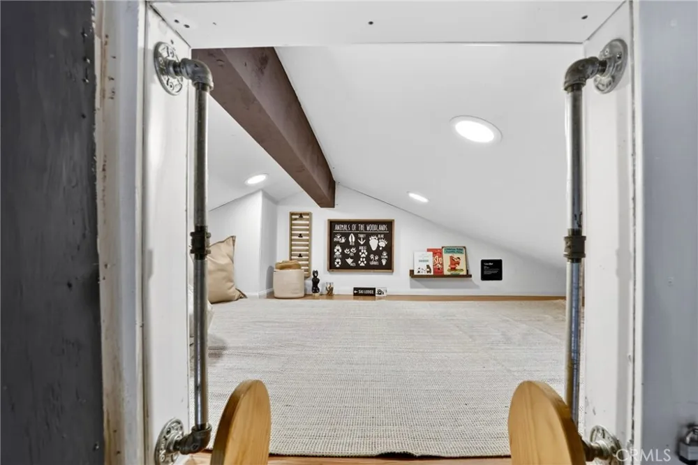176 Fir Terrace Cedar Glen, CA 92321