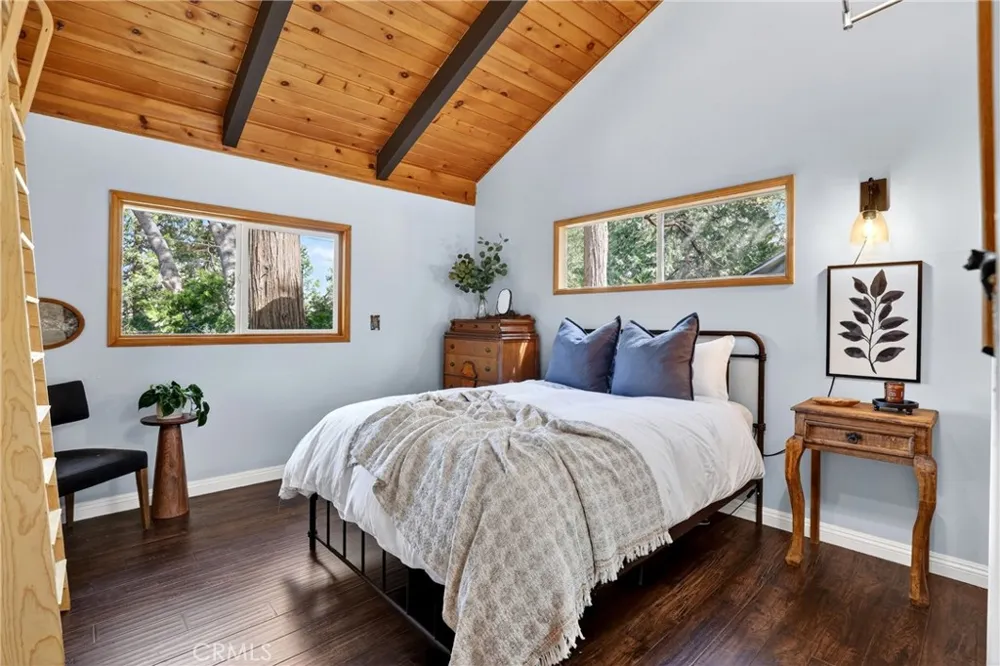 176 Fir Terrace Cedar Glen, CA 92321