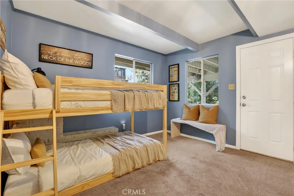 176 Fir Terrace Cedar Glen, CA 92321