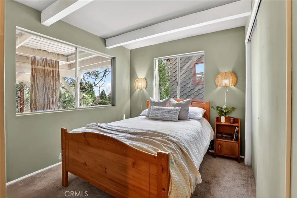176 Fir Terrace Cedar Glen, CA 92321