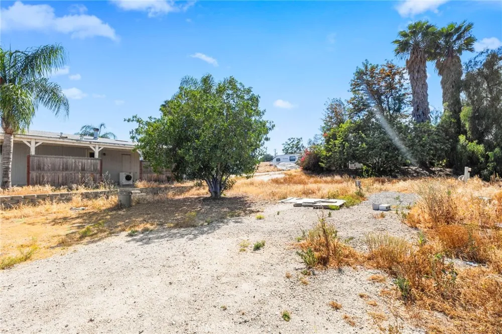 22540 Markham Street Perris, CA 92570