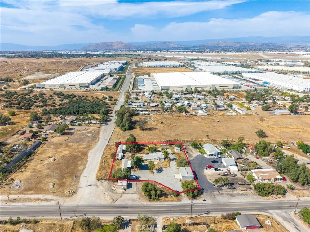 22540 Markham Street Perris, CA 92570