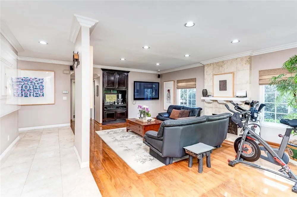 1638 Clear Creek Drive Fullerton, CA 92833