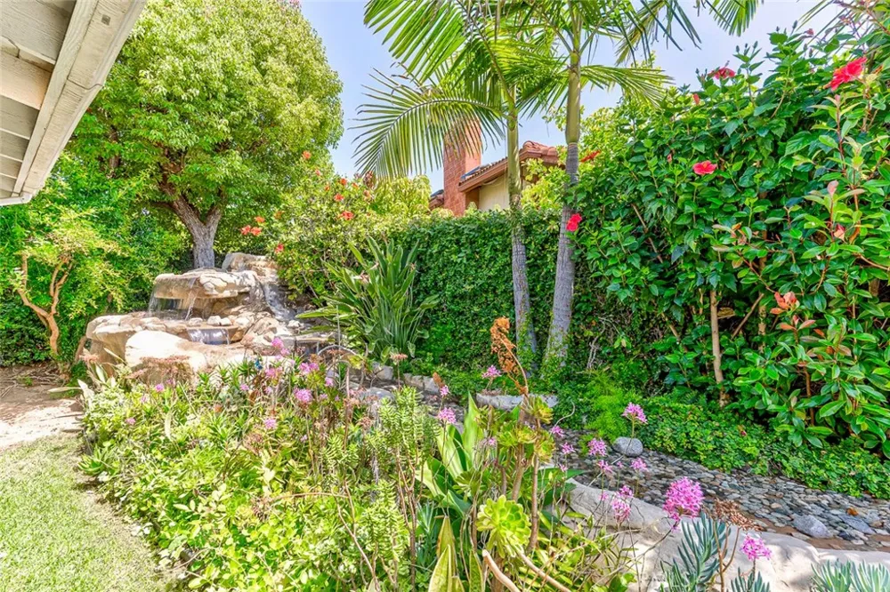1638 Clear Creek Drive Fullerton, CA 92833
