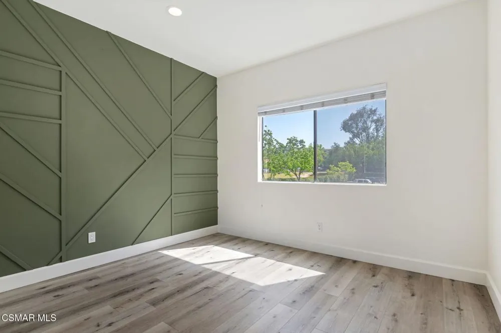 98 Maegan Place #6 Thousand Oaks, CA 91362