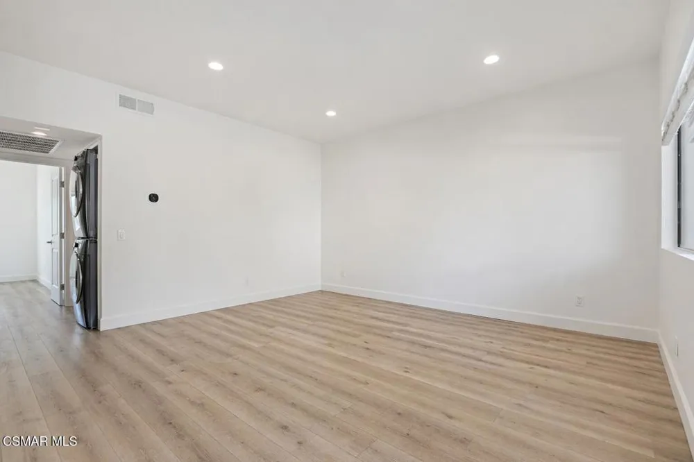98 Maegan Place #6 Thousand Oaks, CA 91362