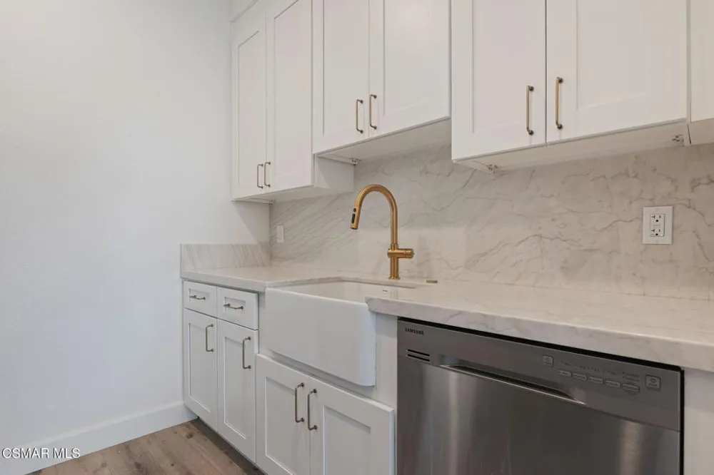 98 Maegan Place #6 Thousand Oaks, CA 91362