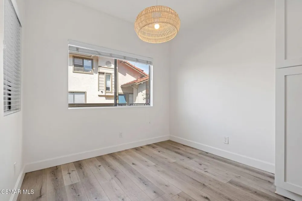 98 Maegan Place #6 Thousand Oaks, CA 91362