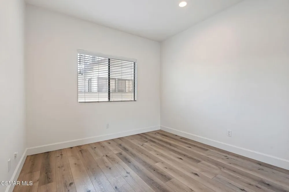 98 Maegan Place #6 Thousand Oaks, CA 91362