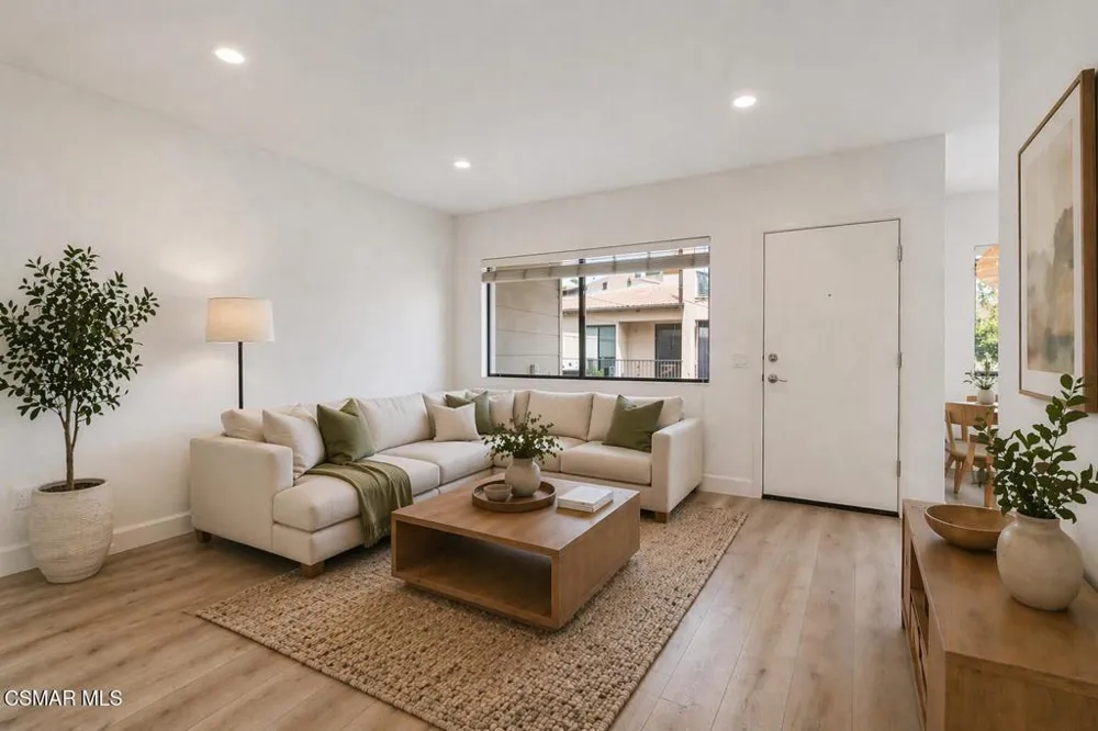 98 Maegan Place #6 Thousand Oaks, CA 91362