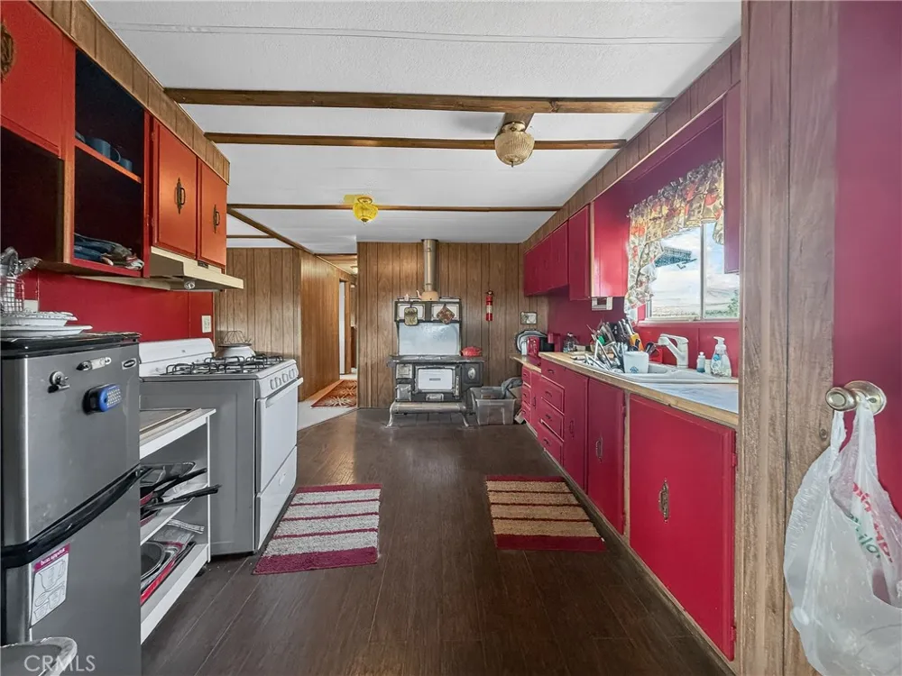 230 Patterson st Rosamond, CA 93560
