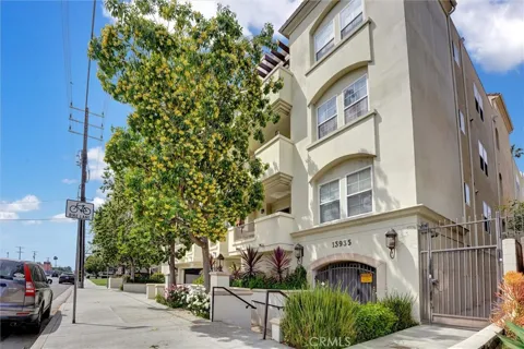 13935 Burbank Boulevard #105