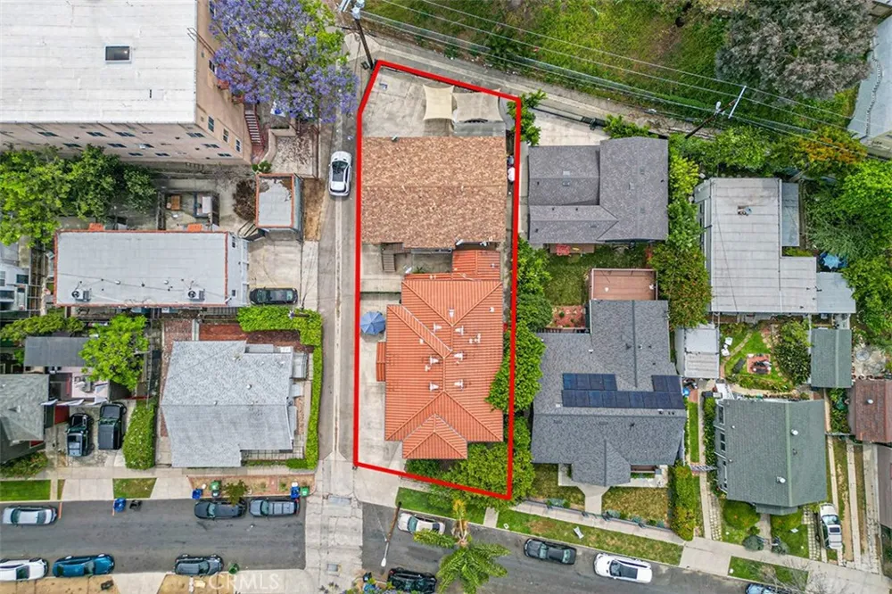 2516 Elsinore Street Los Angeles, CA 90026