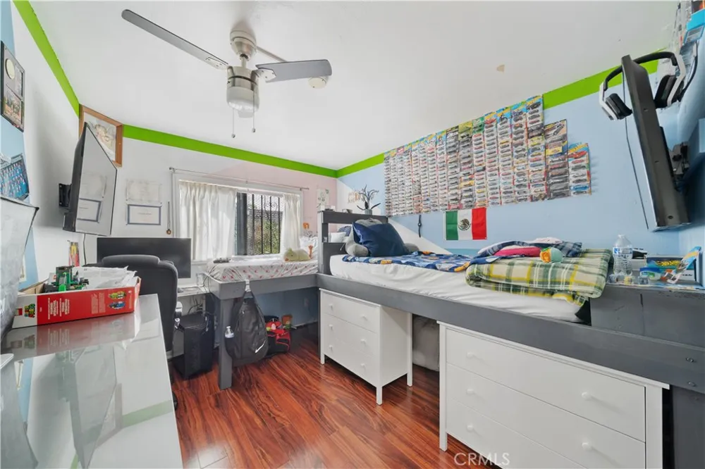 2516 Elsinore Street Los Angeles, CA 90026