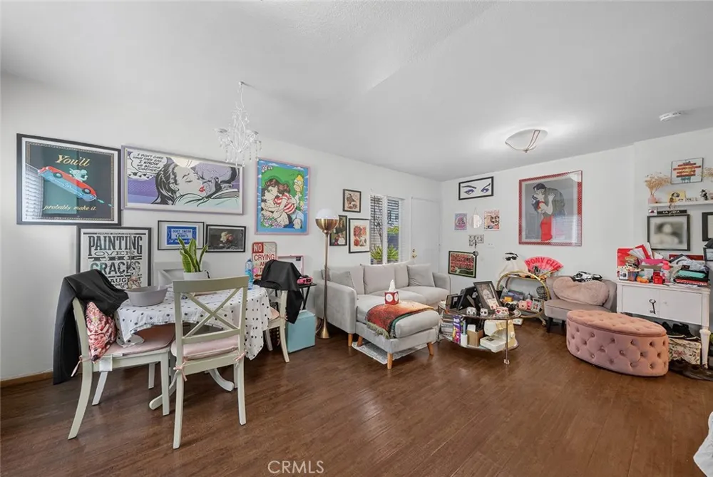 2516 Elsinore Street Los Angeles, CA 90026