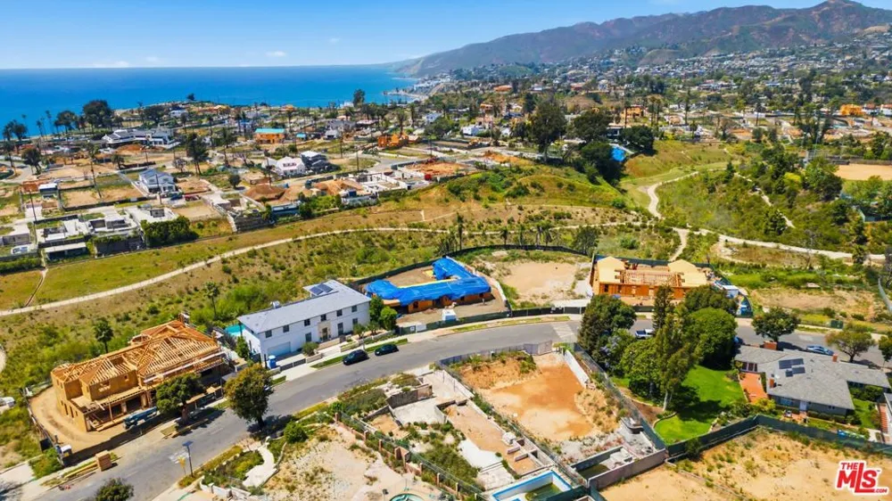 622 Alma Real Drive Pacific Palisades, CA 90272