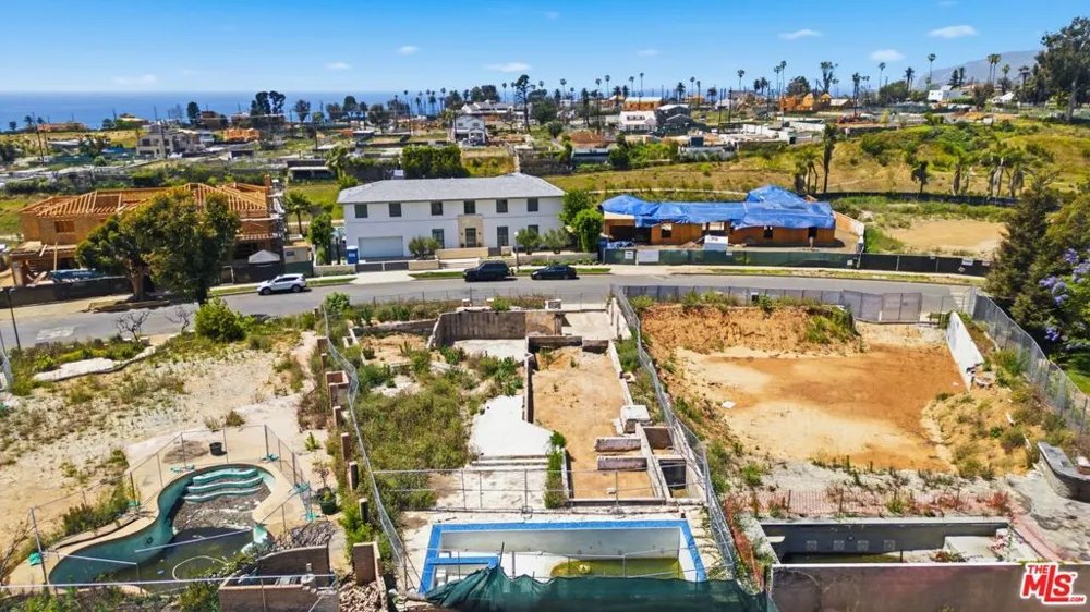 622 Alma Real Drive Pacific Palisades, CA 90272