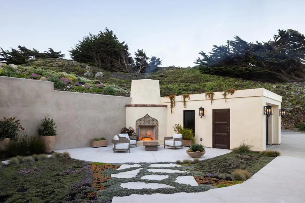 36654 Highway 1 Carmel, CA 93923