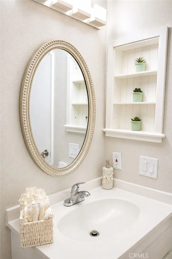 1108 Landsburn Circle Westlake Village, CA 91361
