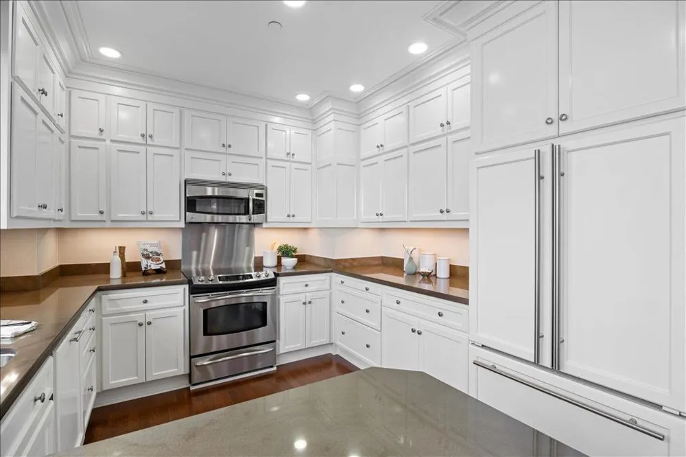 20 W 3rd Avenue #601 San Mateo, CA 94402