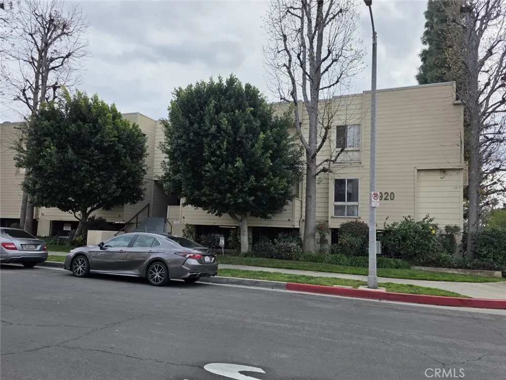 9920 Jordan Avenue #9 Chatsworth, CA 91311