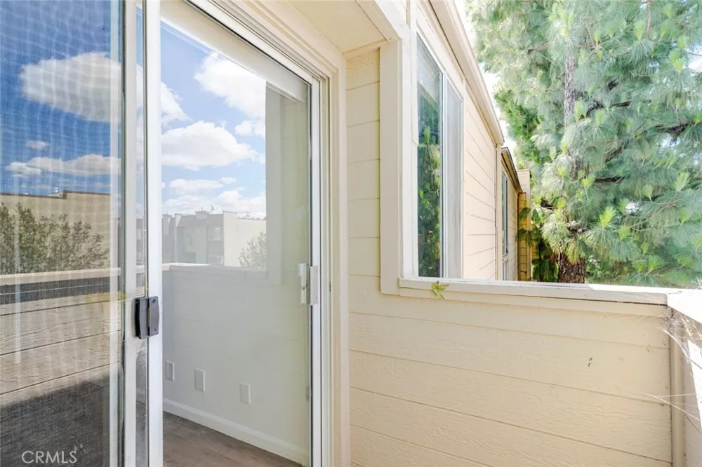 9920 Jordan Avenue #9 Chatsworth, CA 91311