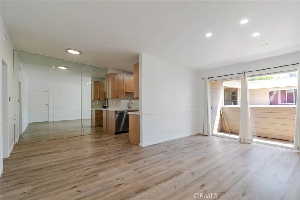 9920 Jordan Avenue #9 Chatsworth, CA 91311