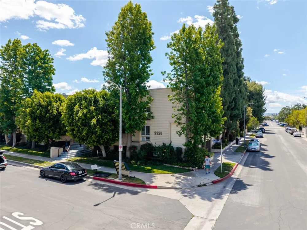 9920 Jordan Avenue #9 Chatsworth, CA 91311