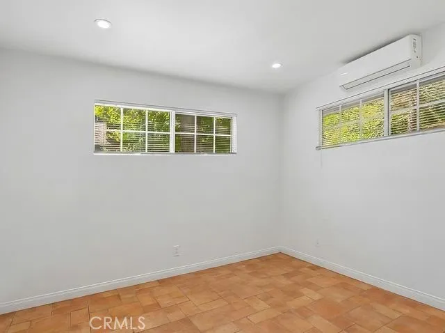 2285 Lausanne Drive Wrightwood, CA 92397