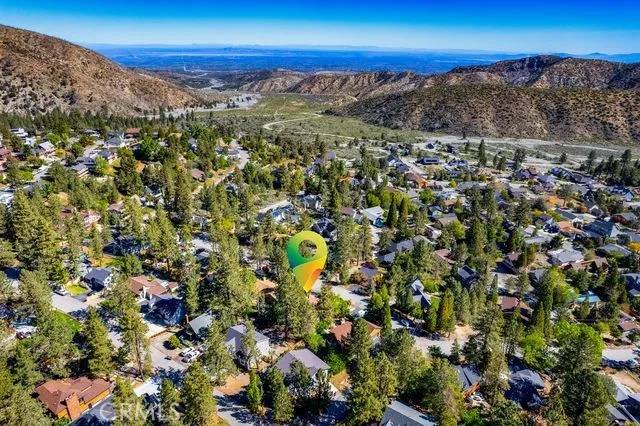 2285 Lausanne Drive Wrightwood, CA 92397